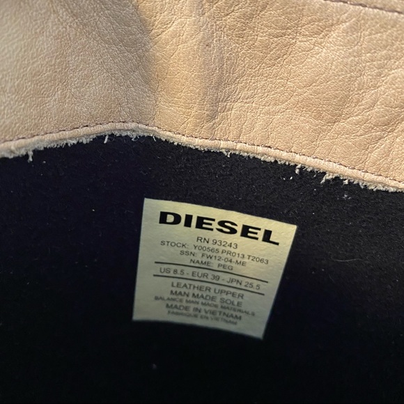 Diesel ‘Peg’ boots - Picture 4 of 9